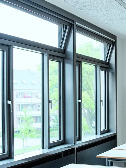 Tilt-turn in a modern home